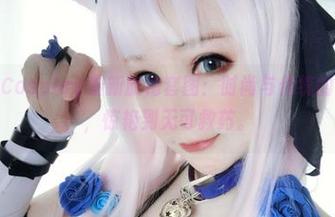 Kitkat Cosplay最新旗袍套图：时尚与传统的完美交融，惊艳到无可救药。